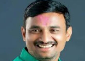 बीड जिल्हा हादरला : संतोष खून प्रकरणातील आणखीन एक आरोपी अटकेत : पोलीस अधिकाऱ्याचे निलंबन