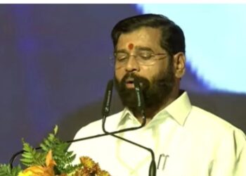 एकनाथ शिंदेंनी घेतली उपमुख्यमंत्री पदाची शपथ ; महायुतीचा ग्रँड शपथविधी!!