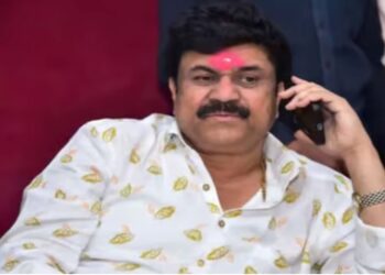 संतोष देशमुख हत्या प्रकरण : मास्टरमाईंड वाल्मिक कराड अखेर पोलिसांना शरण!