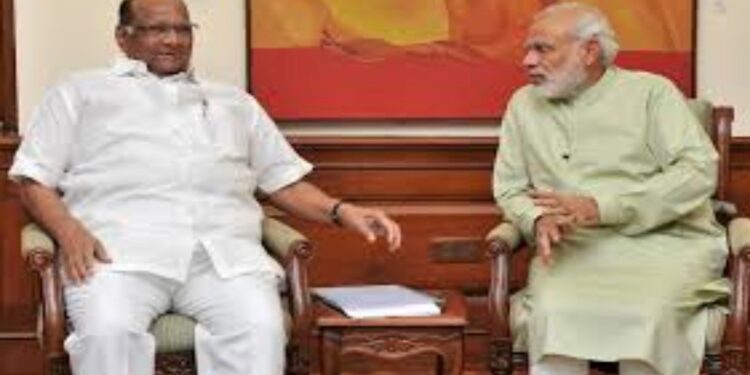 दिल्लीत राजकीय हालचालींना वेग ; शरद पवारांनी घेतली पंतप्रधान नरेंद्र मोदींची भेट?