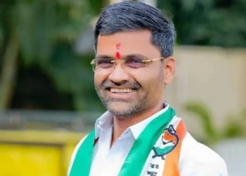 पारनेर मधील पराभवानंतर खासदार लंकेचा कडक इशारा : “महिन्याभरातच देणार….. “?