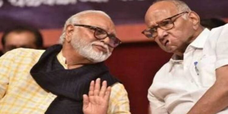 पुण्यात शरद पवार आणि छगन भुजबळ एकाच मंचावर ; भुजबळांची भूमिका काय?