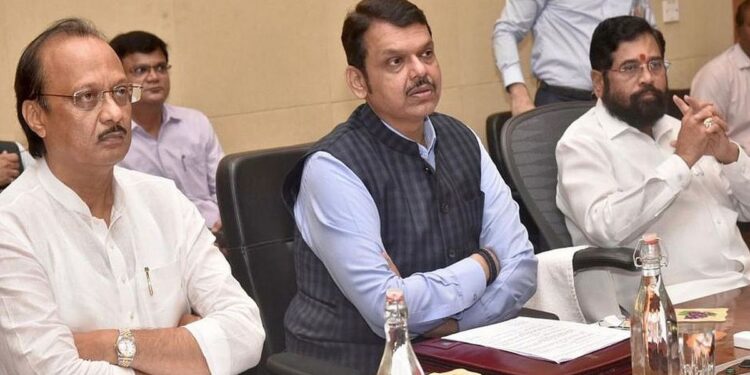 पालकमंत्र्यांची यादी जाहीर ; कोणत्या जिल्ह्याचे पालकमंत्री पद कोणाकड? जळगाव जिल्ह्याचे पालकमंत्री..?