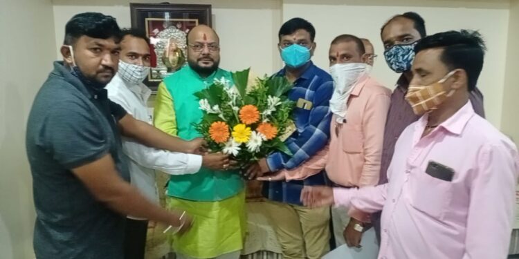 भुसावळ औष्णिक विद्युत केंद्रातील कर्मचाऱ्यांना विमा पॉलिसी मिळण्याची मागणी