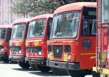 जळगाव जिल्ह्यात महामंडळाची एसटी कर्मचाऱ्यांवर निलंबनाची कारवाई…..