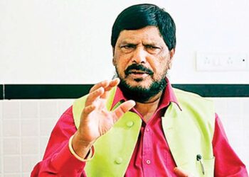 “उद्धव ठाकरे दसरा मेळावा करू शकणार नाहीत! शिंदे यांनाच संधी मिळावी”