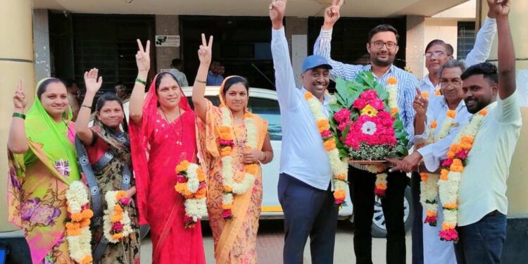 अटवाडे ग्रा.पं. निवडणुकीत सरपंच पदासह सर्व जागा बिनविरोध